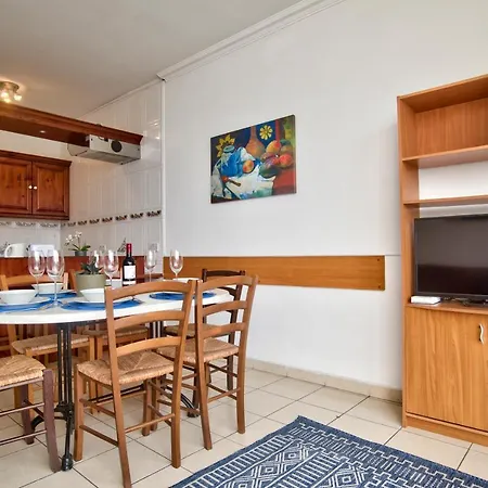 Morina Court - St Julians Seaside Bliss And Penthouse By Shortletsmalta Saint Julian's