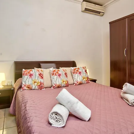 Morina Court - St Julians Seaside Bliss And Penthouse By Shortletsmalta * San Ġiljan